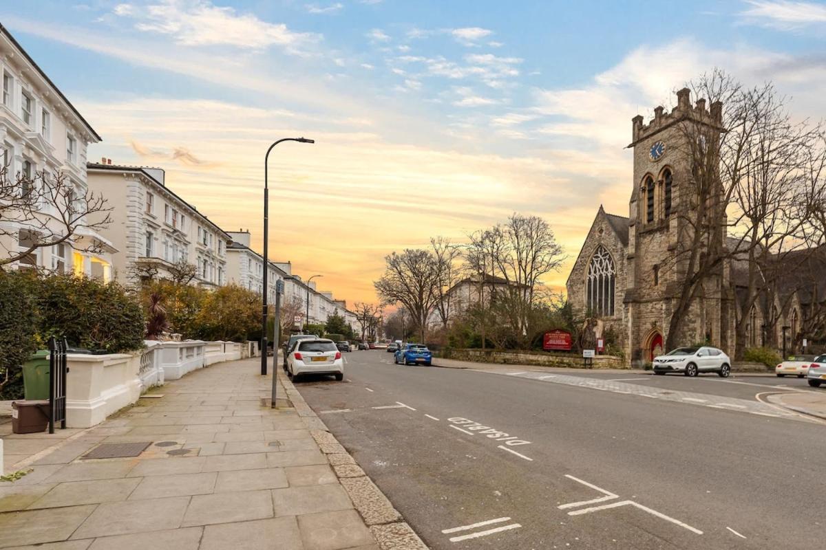 Modern 2-bedroom Haven In Belsize Park Londres