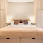 Modern 2-Bedroom Haven In Belsize Park